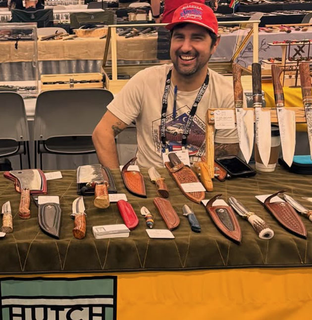 Will Hutchinson at a knife show