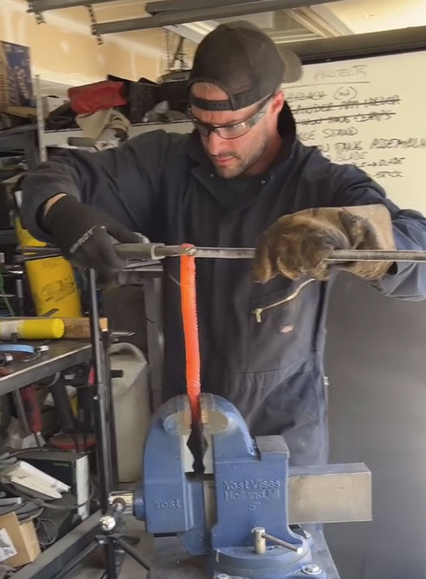 Losacco forging Twist damascus