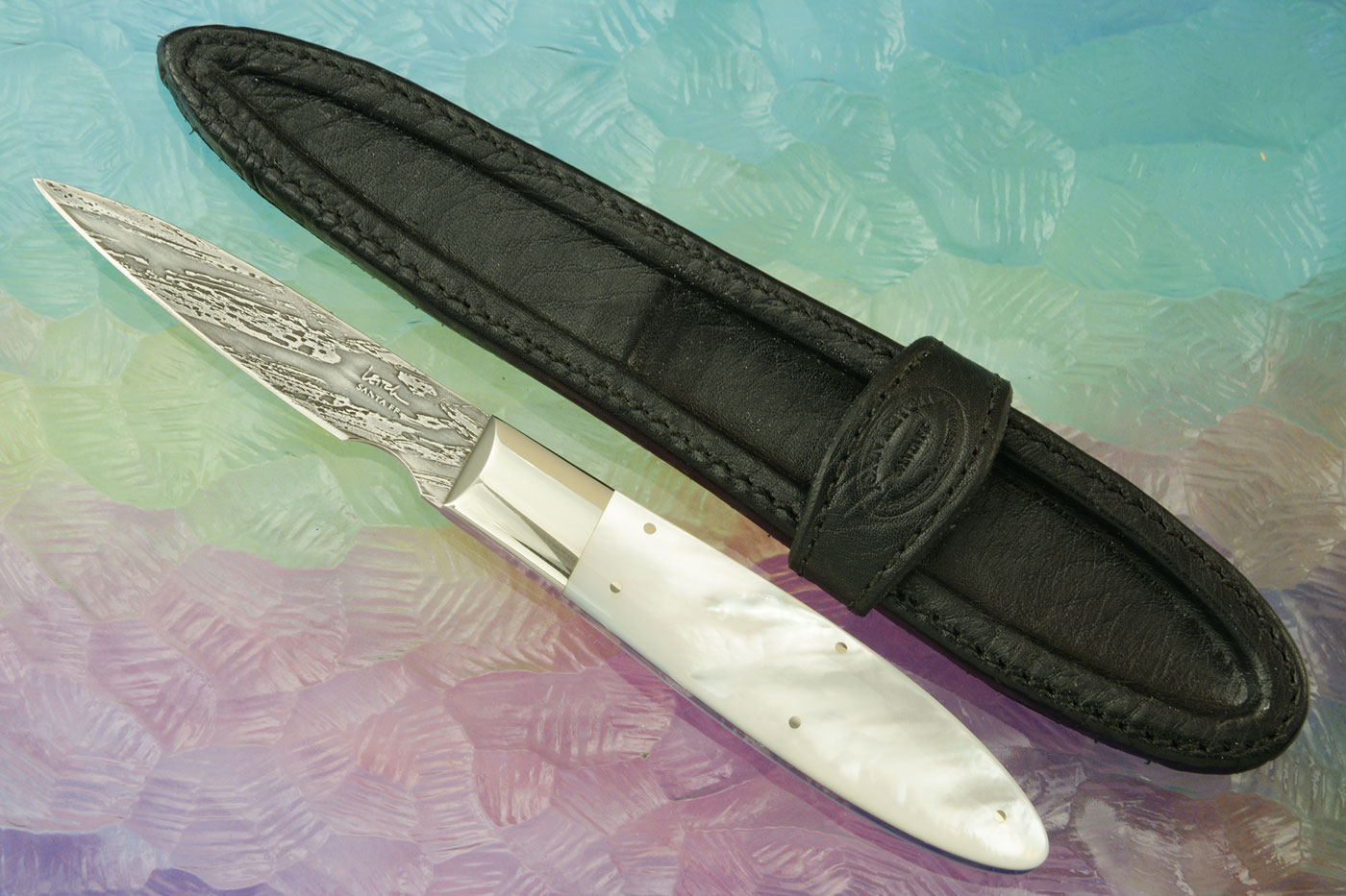 Desk Knife with Whitelip Mother of Pearl