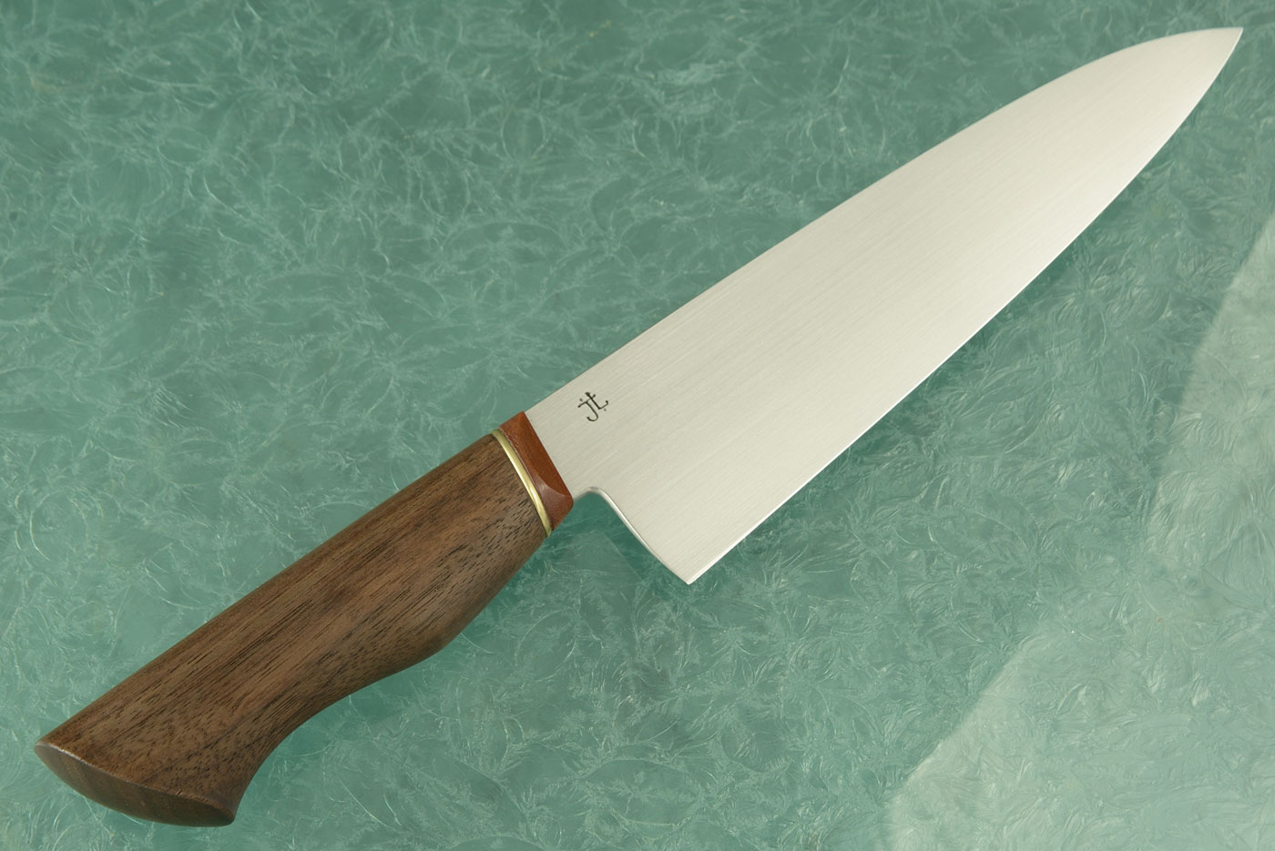 Chef's Knife with Walnut (7.1 in)