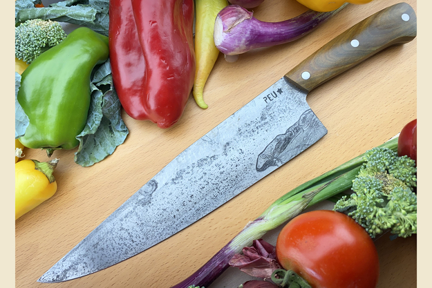 Chef's Knife (Cocinero 230mm) with Argentine Lignum Vitae and O2 Carbon Steel
