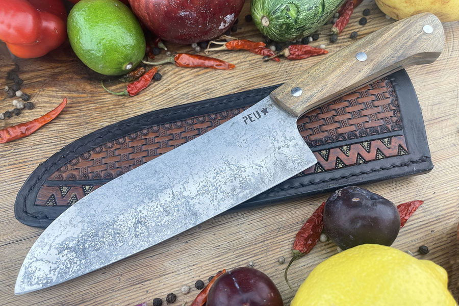 Chef's Knife (Santoku) with Pau Santo and O2 Carbon Steel