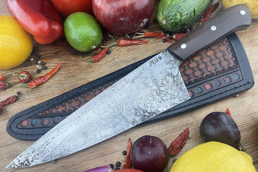 Chef's Knife (Cocinero 210mm) with Guayacan Ebony and O2 Carbon Steel