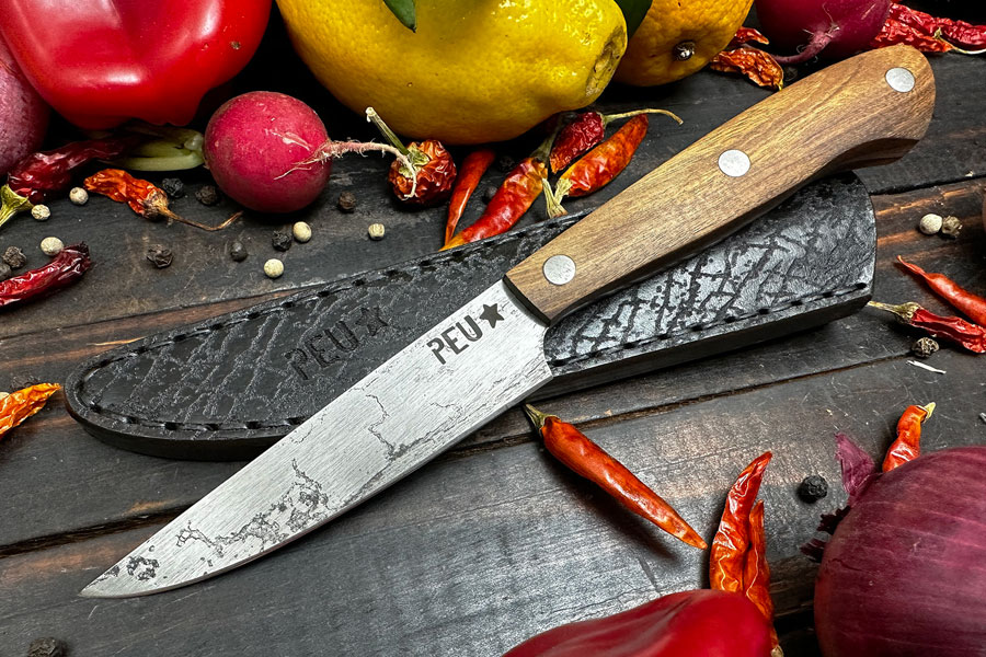Paring Knife with Incense Wood and O2 Carbon Steel