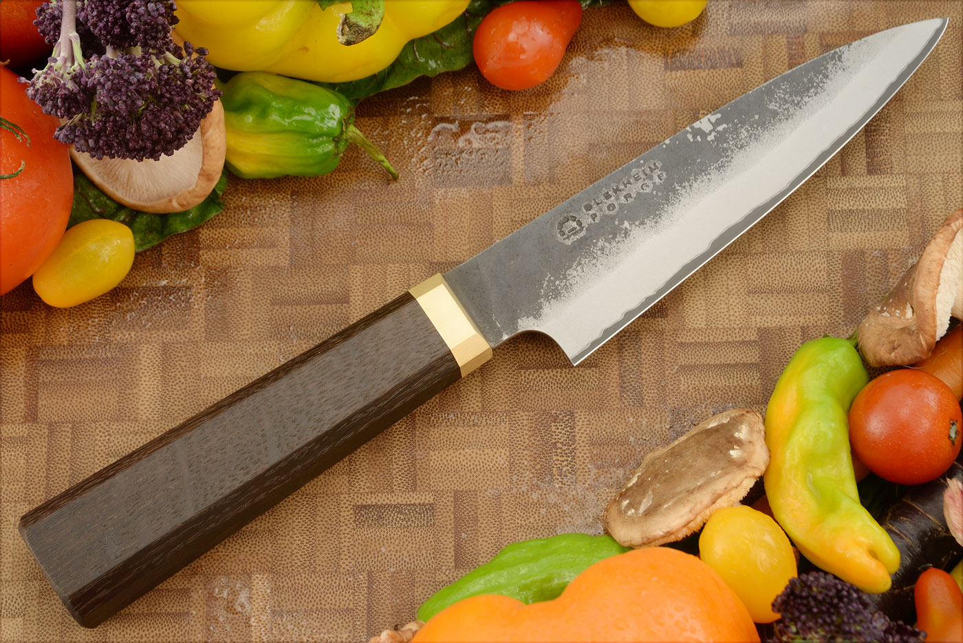 San Mai Utility Knife (5-1/4 in.) with Oak and Brass (Aogami Super)