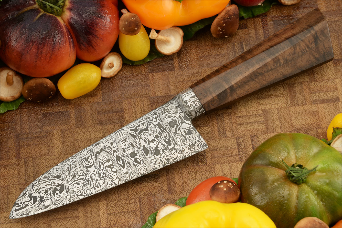 Integral Damascus Petite Santoku (5-1/2 in) with Walnut