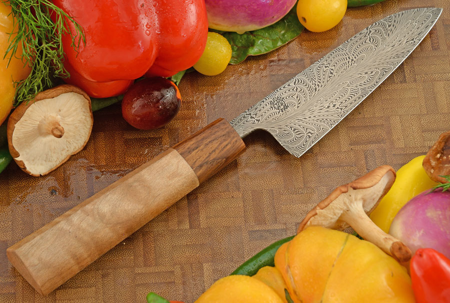 Damascus Santoku (4.7 in.) with Maple and Teak